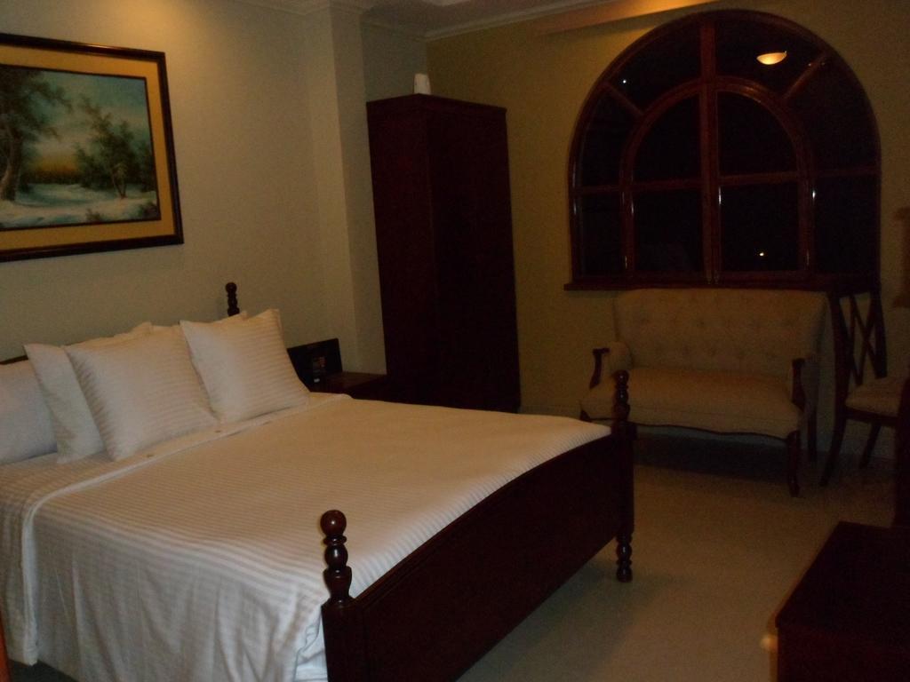 Hotel Maria Isabel มันตา ห้อง รูปภาพ