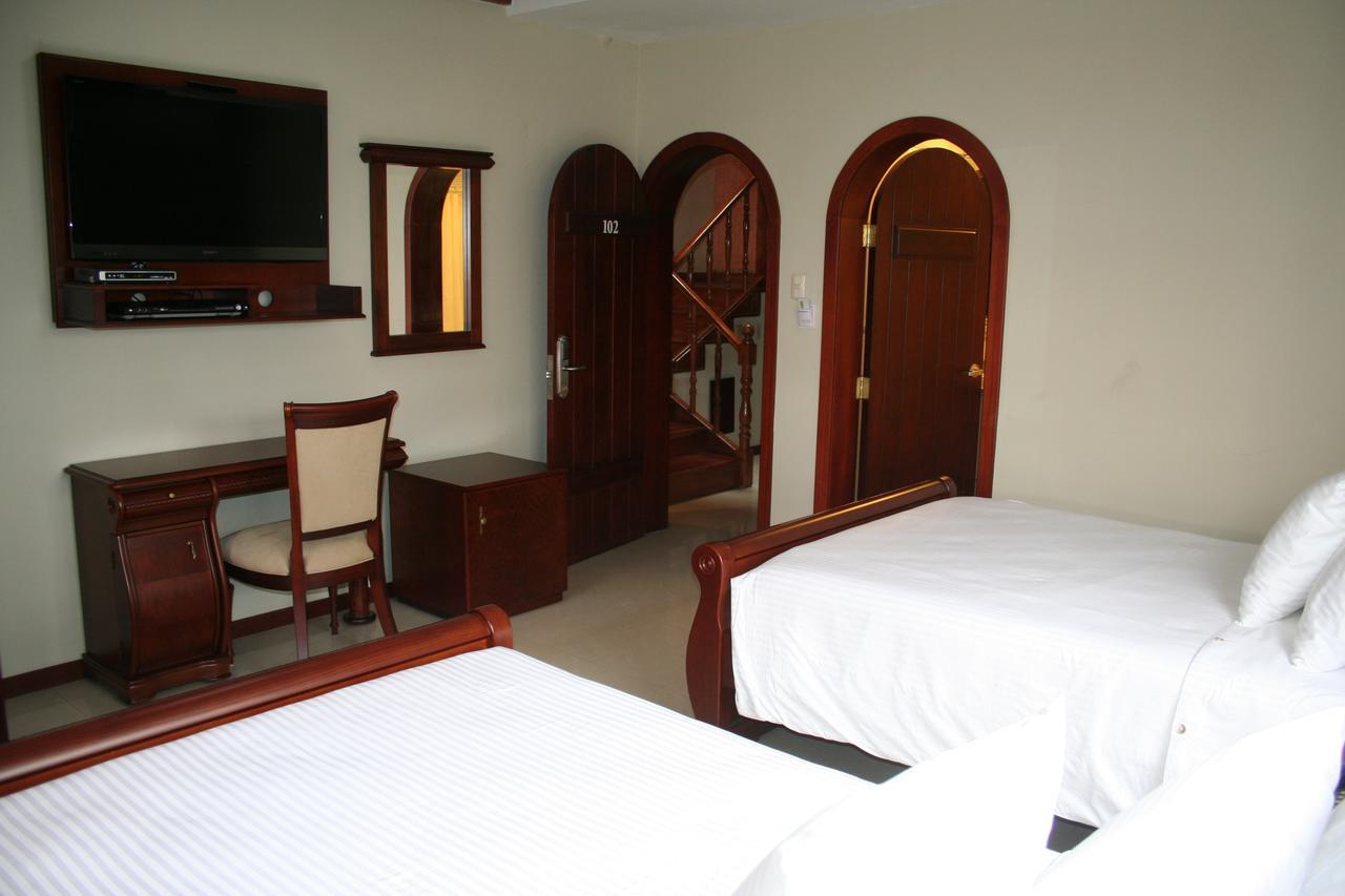 Hotel Maria Isabel มันตา ภายนอก รูปภาพ